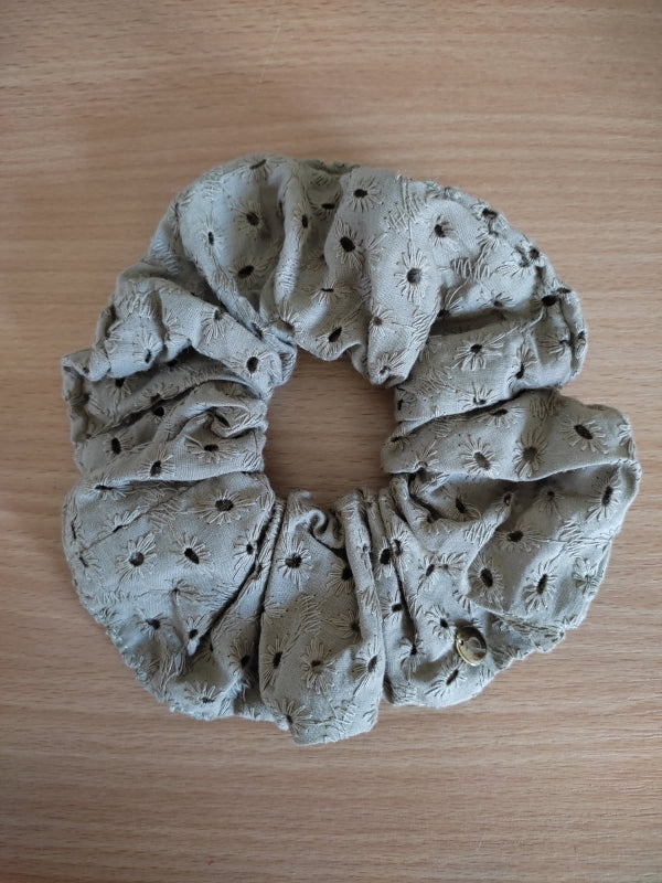 Maxi chouchou Lupin confectionné dans des chutes de tissu revalorisées