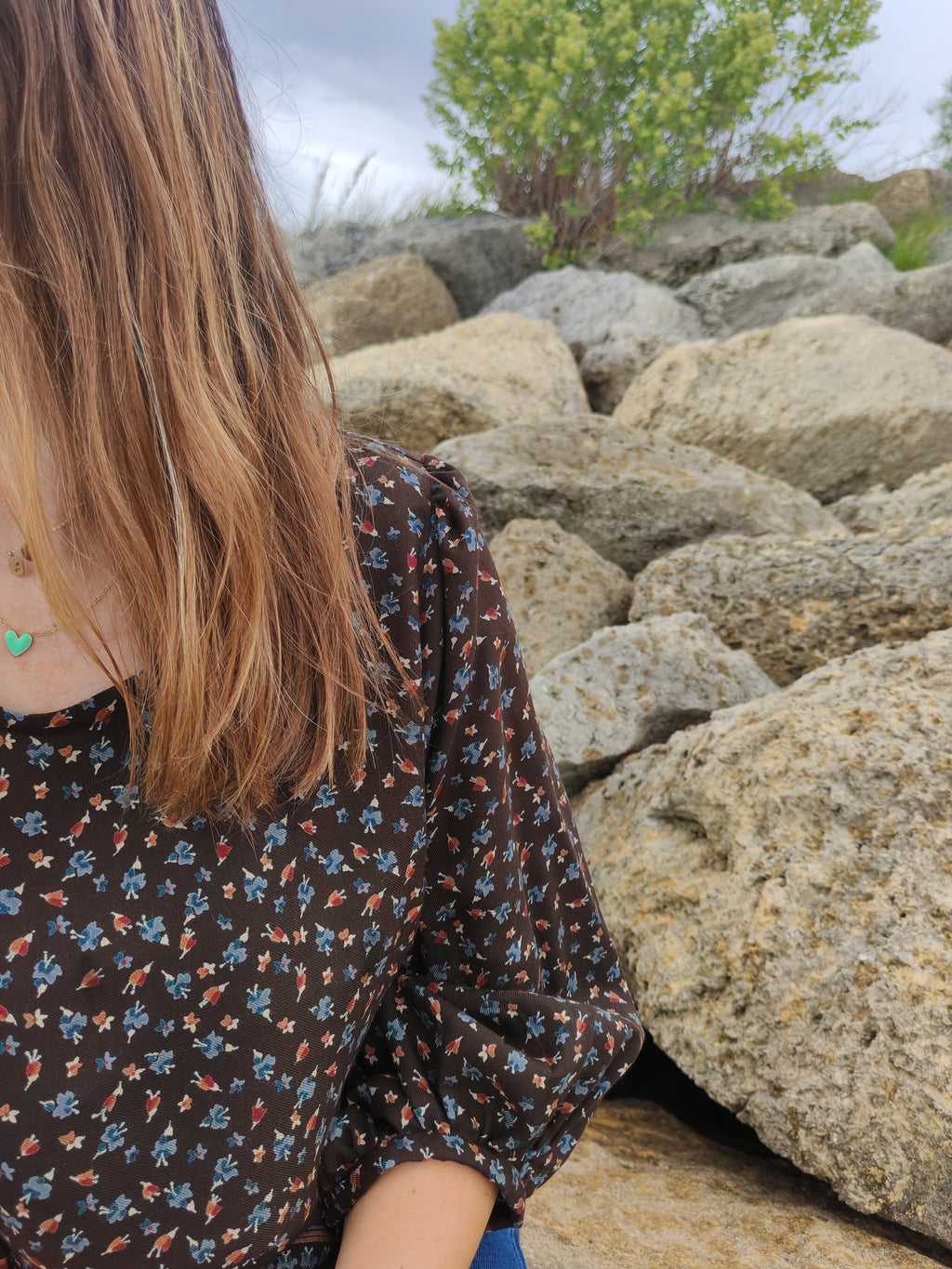 Blouse Cyclamen – Marron petites fleurs