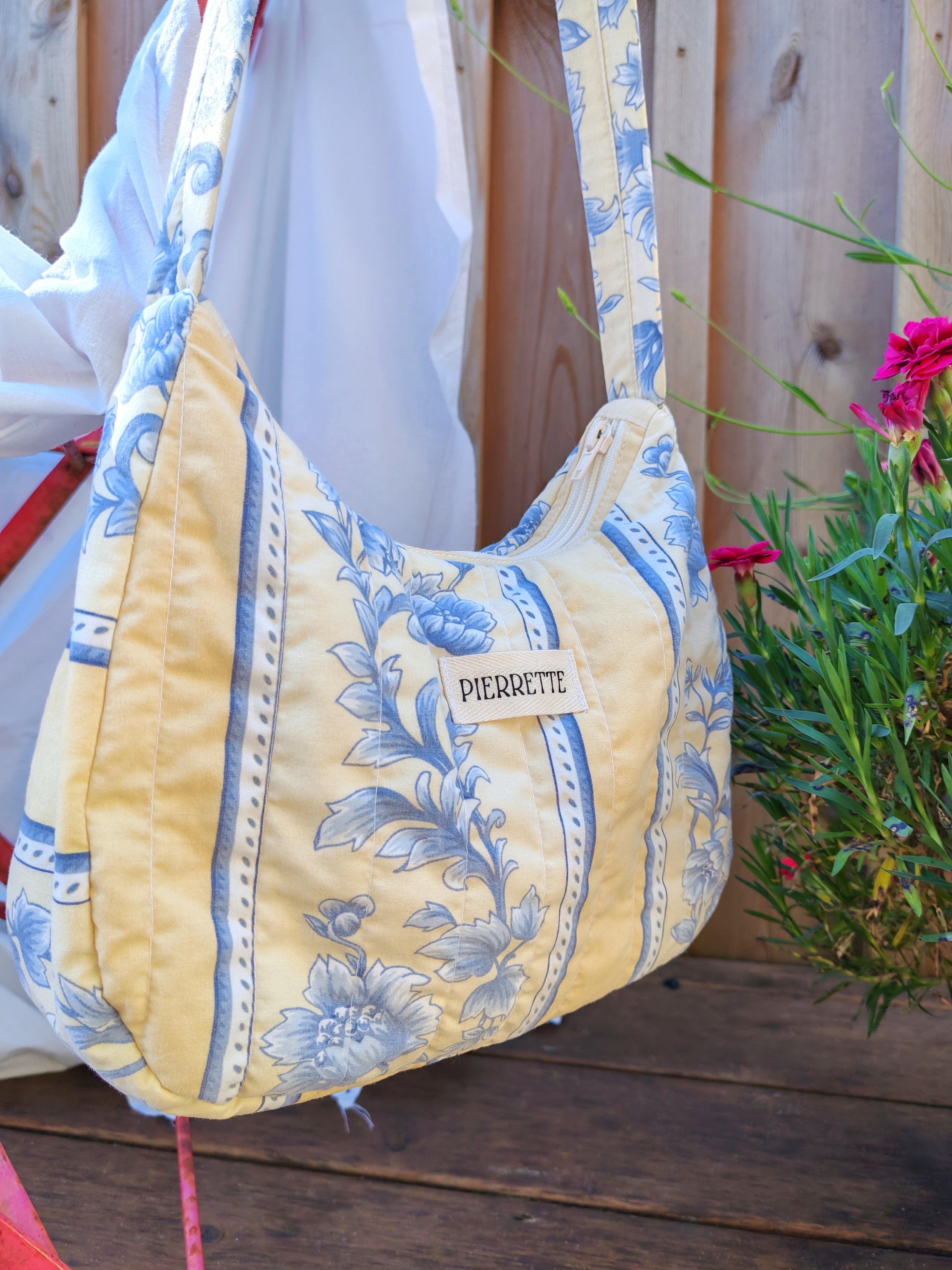 Sac Pivoine – Provençal jaune fleurs bleues