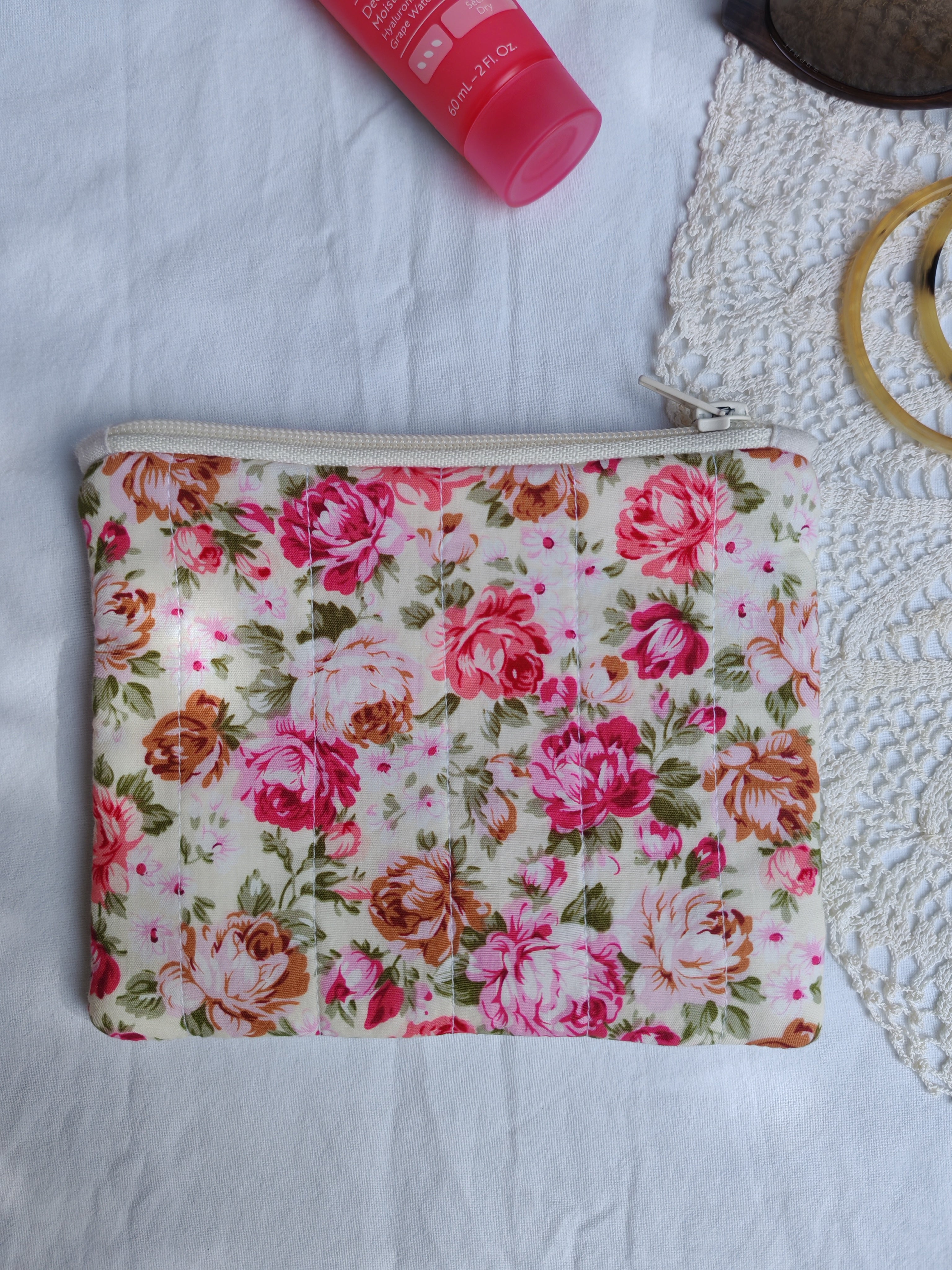 Mini Pochette Nigelle – Fleurs brodées