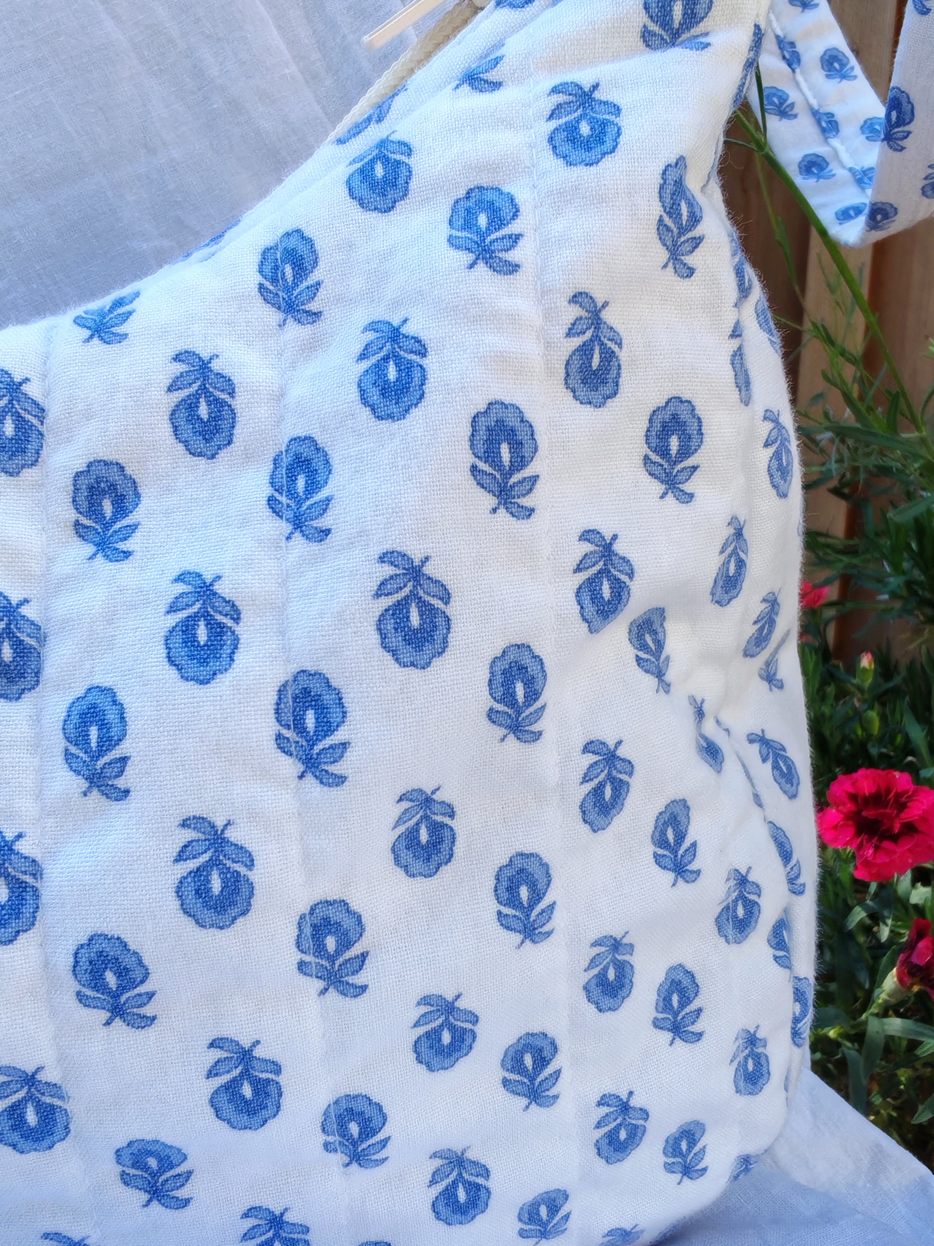 Sac Pivoine – Petites fleurs bleues