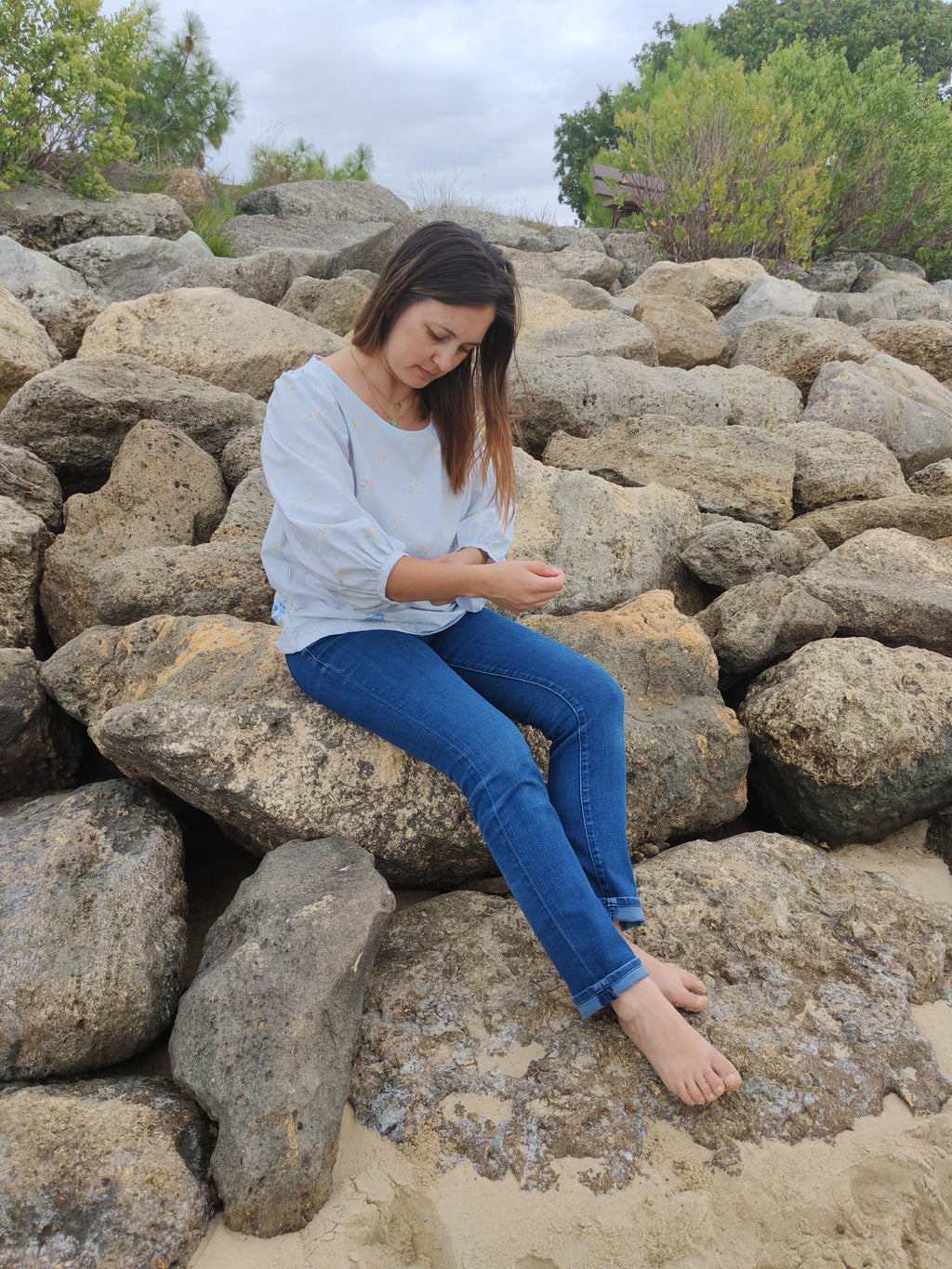 Blouse Cyclamen – Gris petites fleurs moutarde