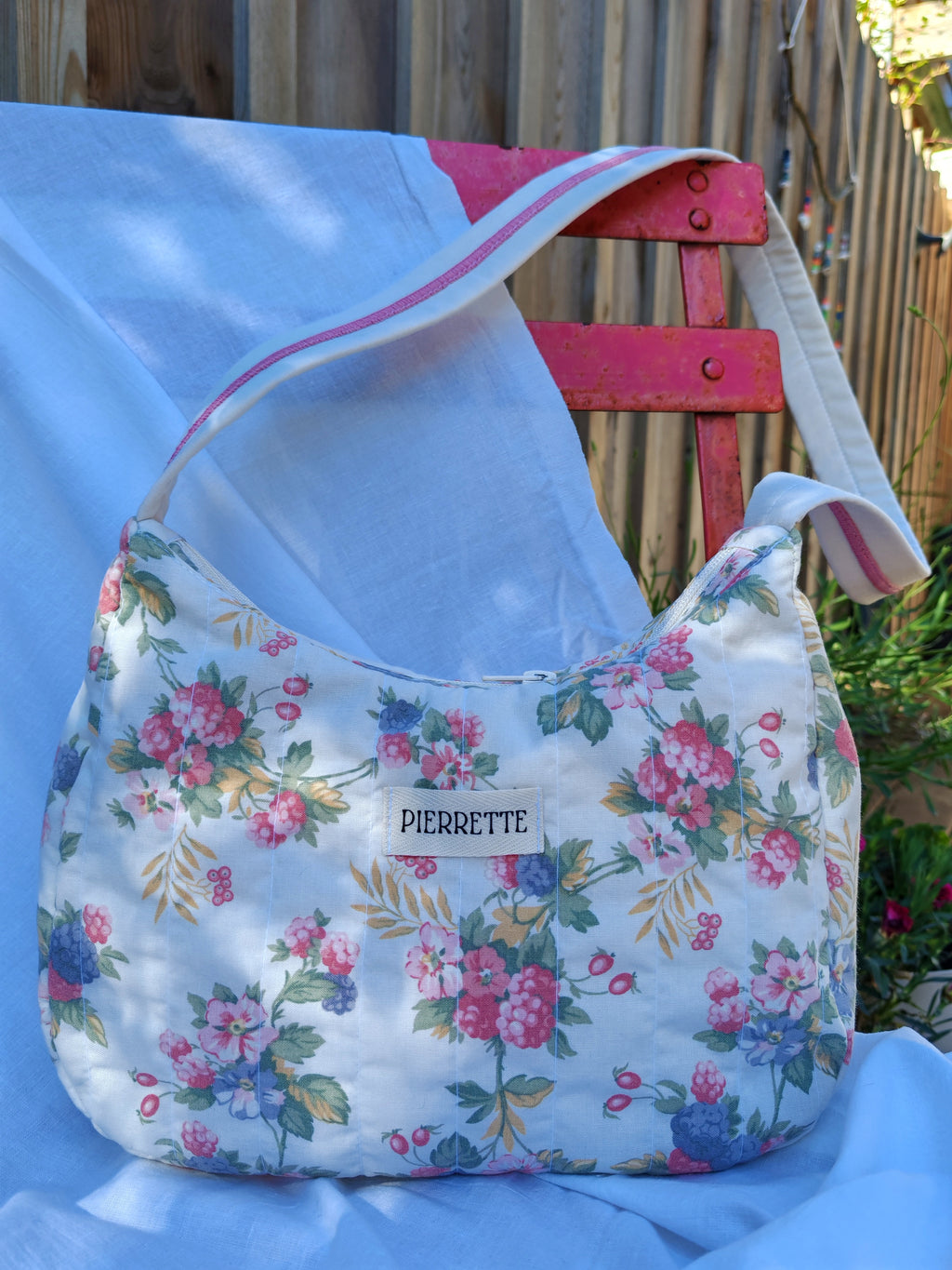 Sac Pivoine – Baies rouges