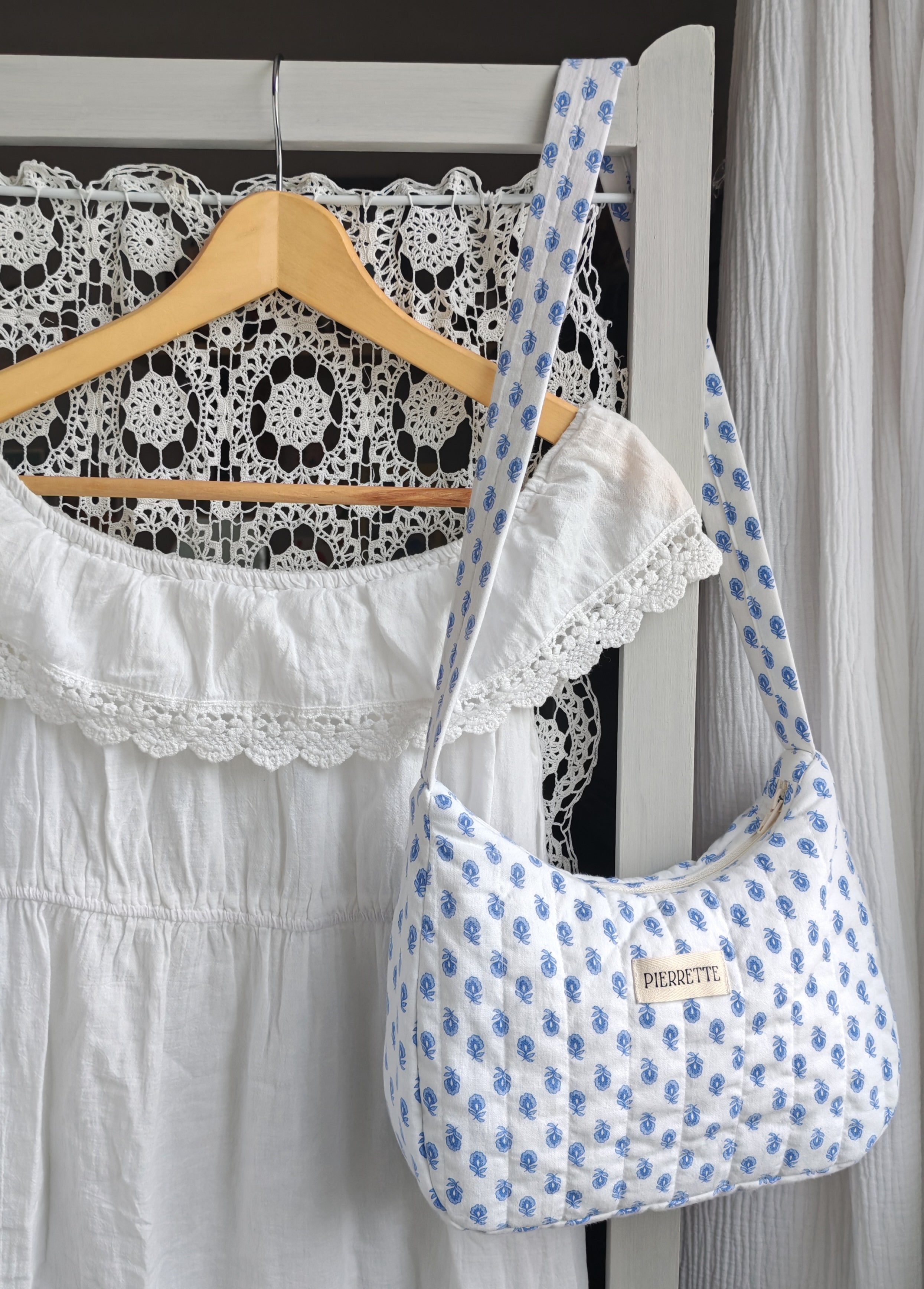 Sac Pivoine – Petites fleurs bleues