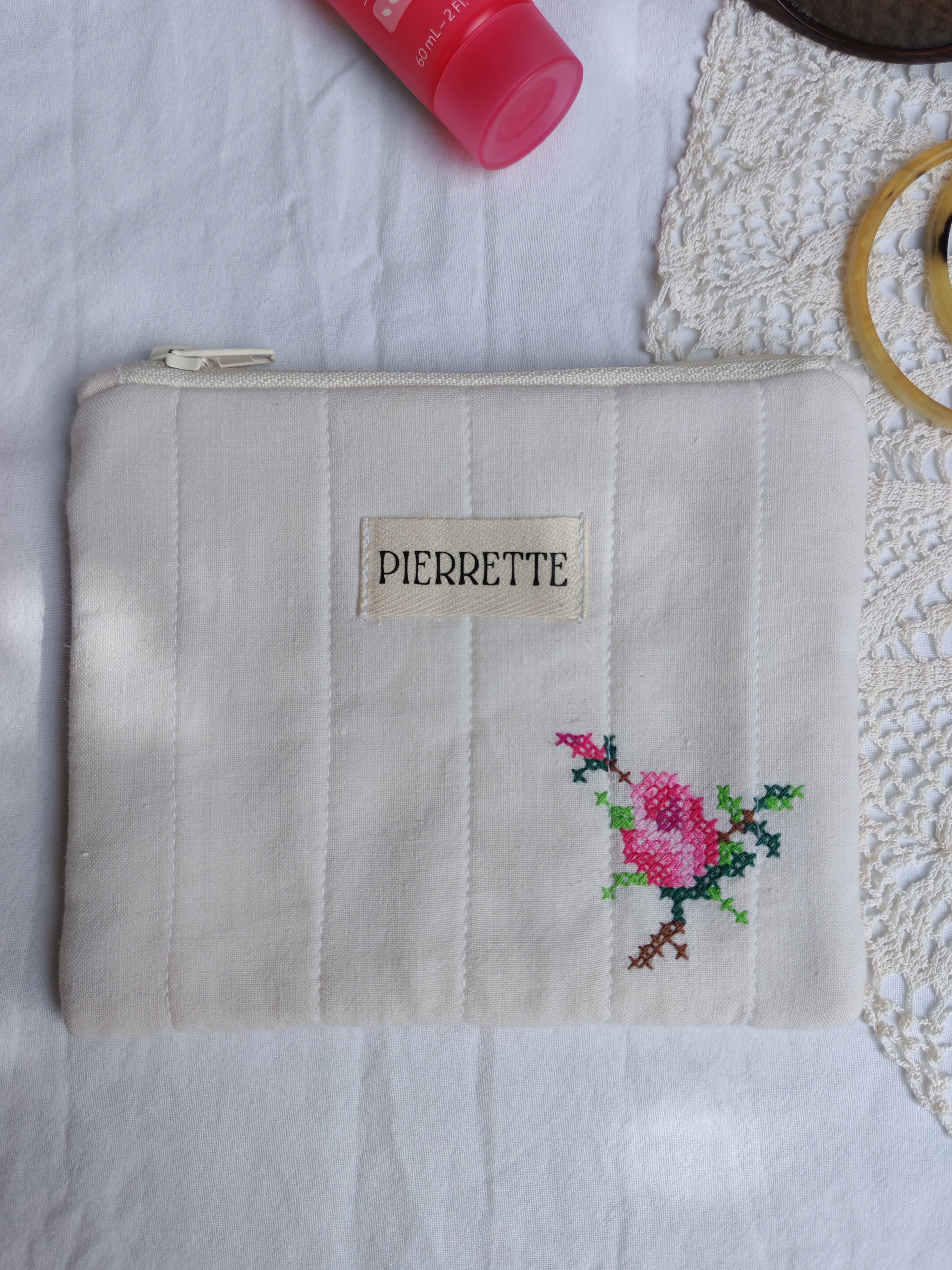 Mini Pochette Nigelle – Fleurs brodées